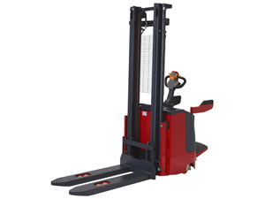 Штабелер для паллет