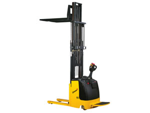 Штабелер для поддонов